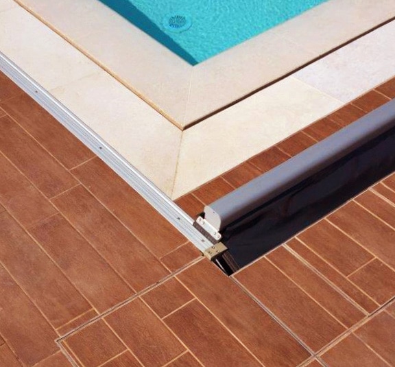 p01-23-040-catalogo Copertura piscina motorizzata calpestabile Helianthus